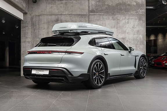 Porsche Taycan 4 2 of 5