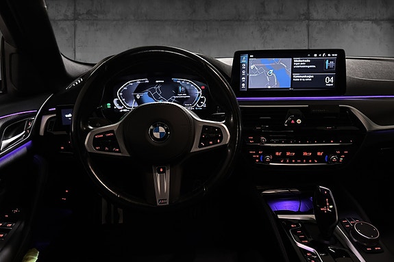 BMW 530e 16 of 28