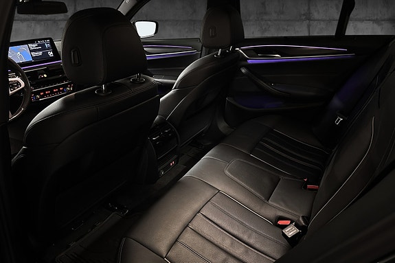 BMW 530e 27 of 28