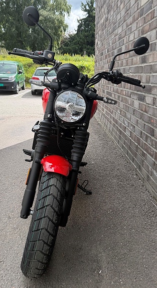 Royal Enfield Guerilla 452 7 of 9