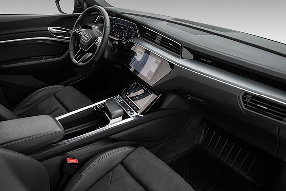 Audi e-tron Sportback 16 of 30