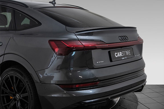 Audi e-tron Sportback 4 of 30