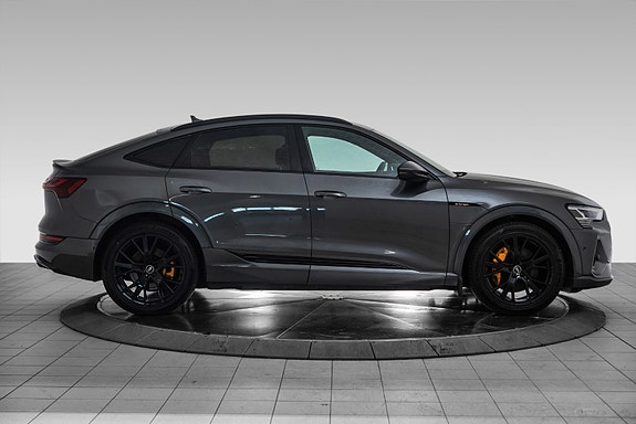 Audi e-tron Sportback 9 of 30