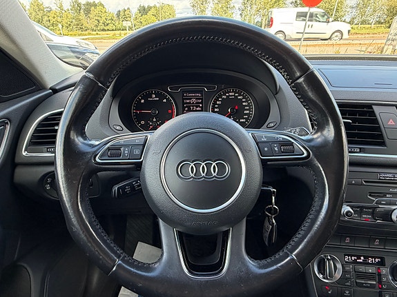 Audi Q3 28 of 30