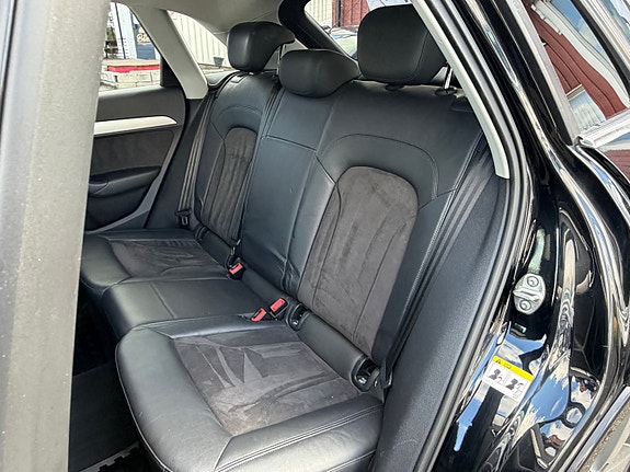 Audi Q3 20 of 30