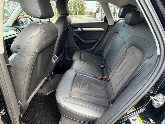 Audi Q3 19 of 30