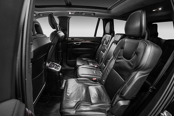 Volvo XC90 21 of 30