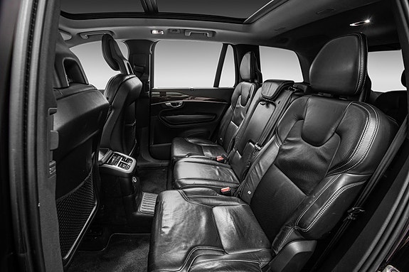 Volvo XC90 20 of 30