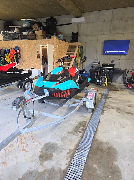 Seadoo Spark Trix 2up 2 of 11