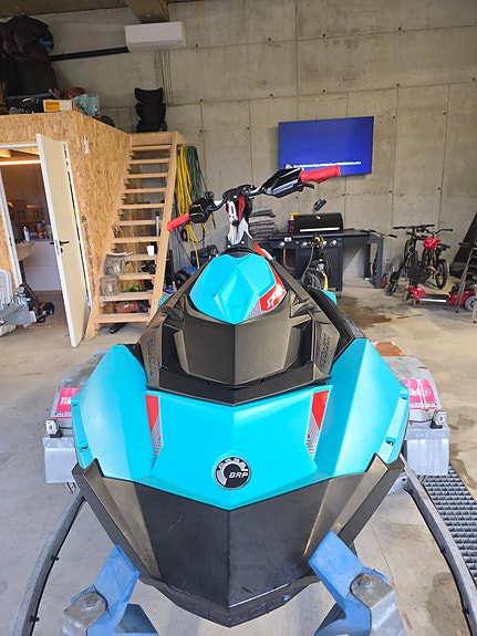 Seadoo Spark Trix 2up 10 of 11