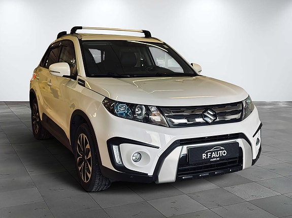 Suzuki Vitara 3 of 22