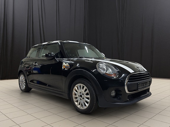 MINI One 7 of 18