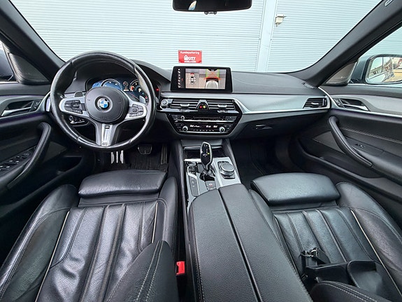 BMW 530e 30 of 30