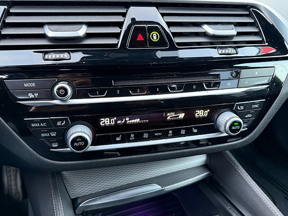 BMW 530e 26 of 30