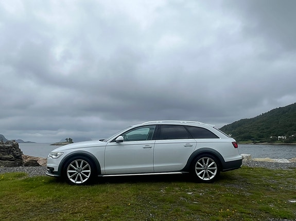 Audi A6 allroad 2 of 14