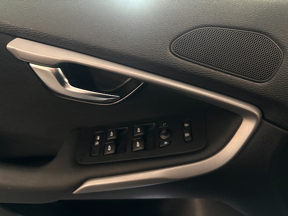 Volvo V40 15 of 30
