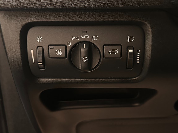 Volvo V40 16 of 30