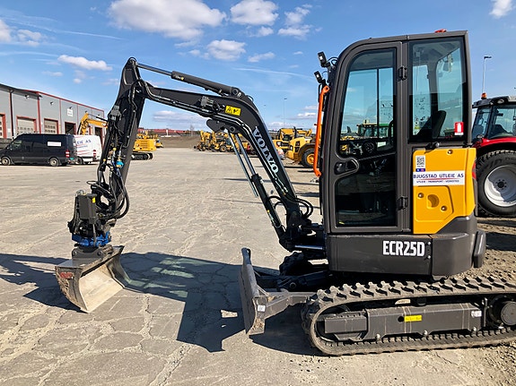 Volvo ECR25D 3 of 5