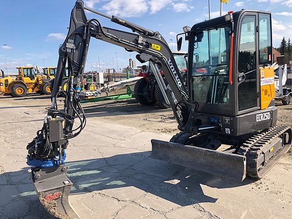Volvo ECR25D 4 of 5