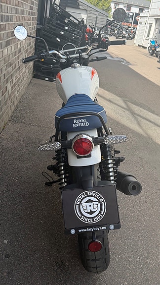 Royal Enfield Bear 650 6 of 8