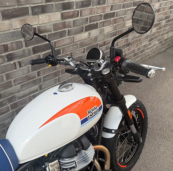 Royal Enfield Bear 650 4 of 8