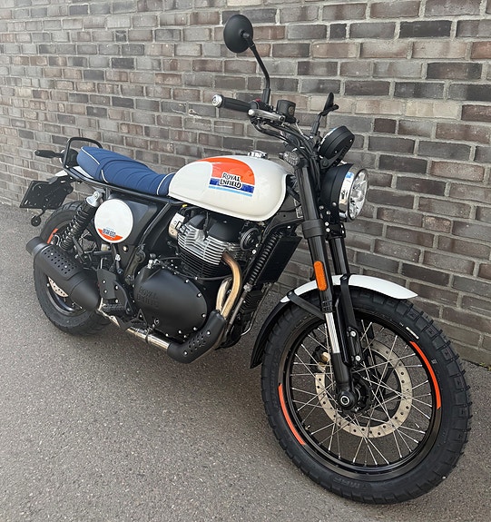 Royal Enfield Bear 650 2 of 8