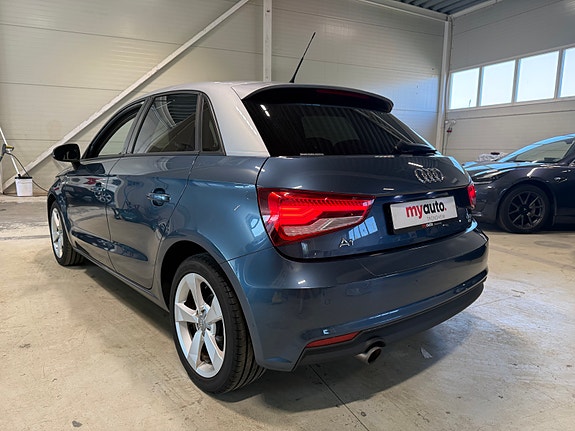 Audi A1 3 of 23