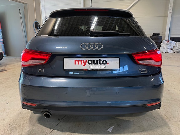 Audi A1 4 of 23