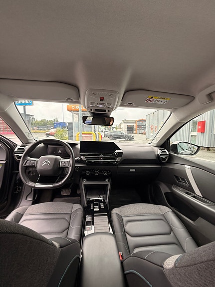 Citroen E-C4 3 of 5