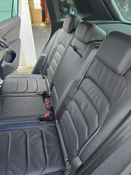Volkswagen Tiguan 4 of 5