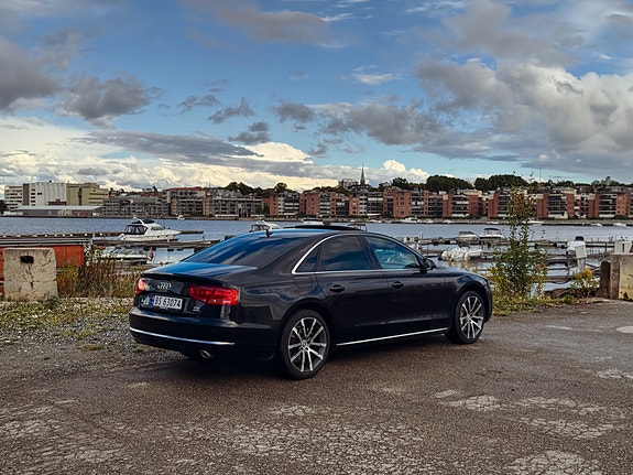 Audi A8 3 of 30