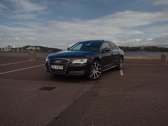 Audi A8 2 of 30