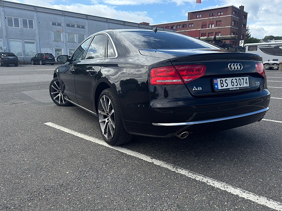 Audi A8 9 of 30
