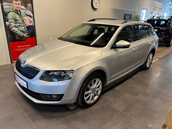 Skoda Octavia 3 of 5