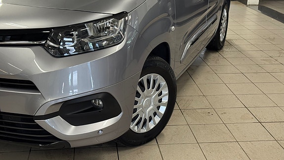 Toyota Proace City 2 of 5