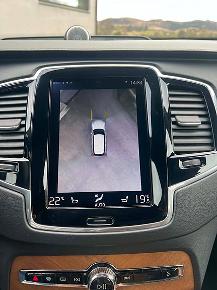 Volvo XC90 21 of 24