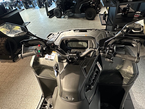 Can-Am Outlander MAX Backcountry 1000R *NYHET* 3 of 11