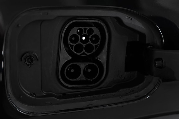 Maxus Euniq 6 8 of 27