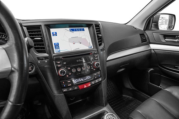 Subaru Outback 13 of 27