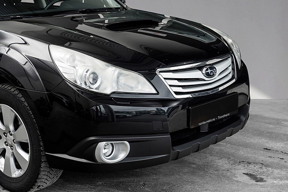 Subaru Outback 3 of 5