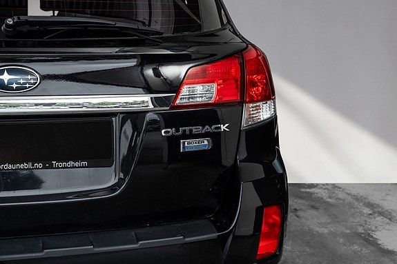 Subaru Outback 9 of 27