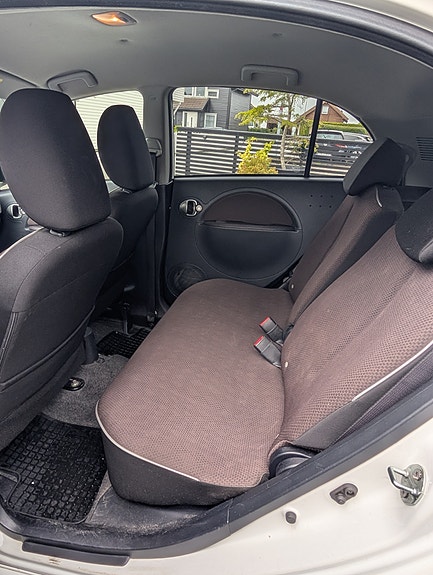 Mitsubishi i-Miev 7 of 10