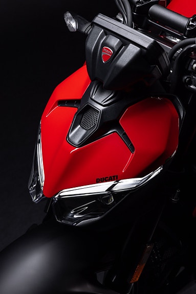 Ducati Streetfighter V2 / V2 S 6 of 11