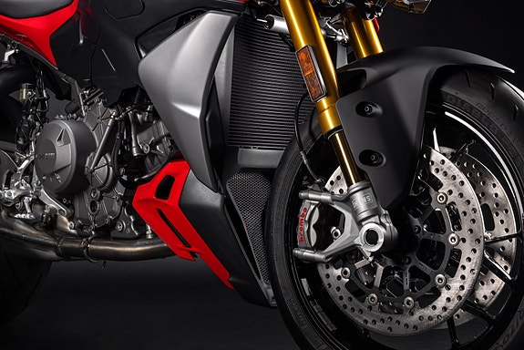 Ducati Streetfighter V2 / V2 S 11 of 11