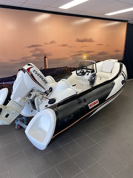 Suzumar 410 med 30 hk Evinrude. 3 of 8