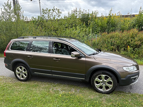 Volvo XC70 4 of 5