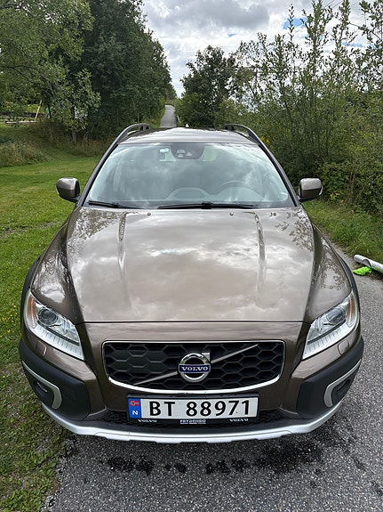 Volvo XC70 3 of 5