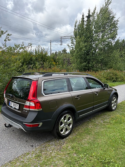 Volvo XC70 5 of 5