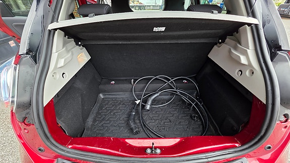 Renault Zoe 9 of 9