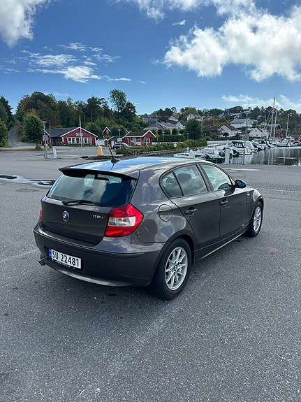 BMW 116i 6 of 11